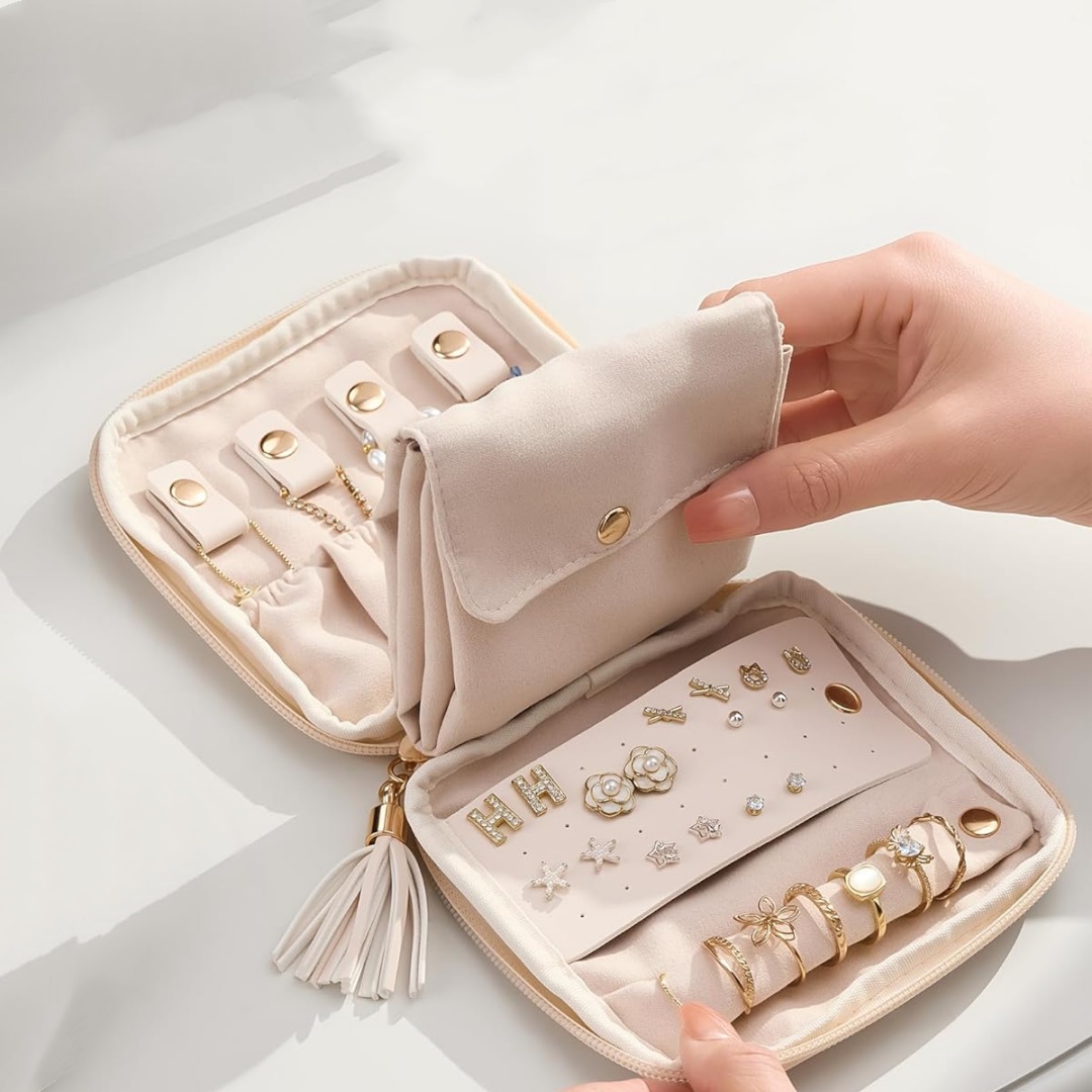 Soft Jewelry Case Organizer, P - огляд і ціна Travel Jewellery & Accessories Organiser