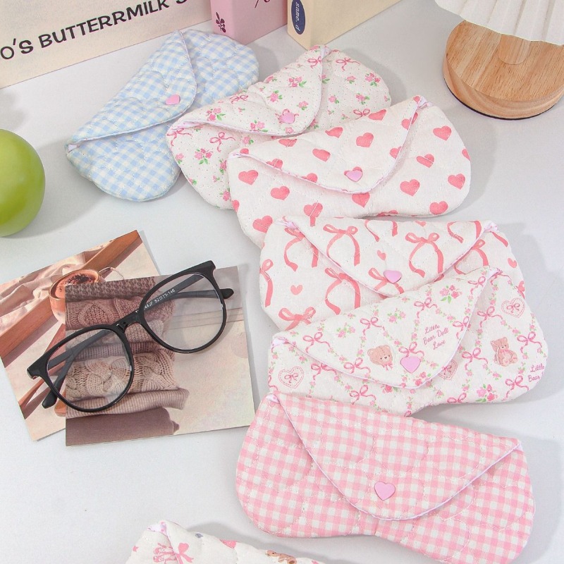 Ins Korean Plaid Fabric Heart  - огляд і ціна Travel Accessories Kmart